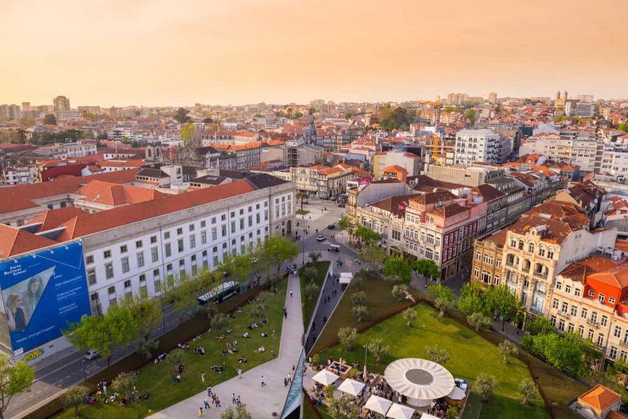 Porto: Sunset Walking Tour with Port Wine and Views - Aliados Avenue to Rua dos Clérigos: Porto’s Main Streets, With Stops That Matter