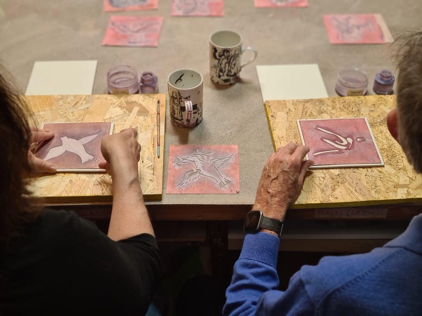 Porto: Tile Painting Workshop with Tea and Port Wine - Portuguese tiles in Porto: what you’re actually making