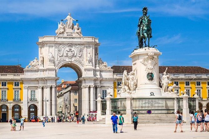 Porto to Lisbon Up to 4 Stops: Aveiro, Nazare, Fatima & Obidos - Why this Porto to Lisbon transfer feels different than a plain drive