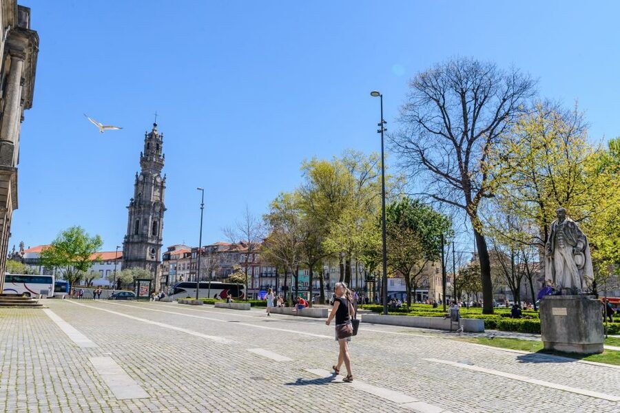 Porto: Torre dos Clerigos Entrance Ticket - Top Views in 30 Minutes: How to Make the Most of the Climb