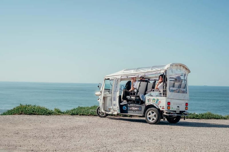 Porto Tuk Tuk Tour: Clérigos, Scenic & Viewpoints - 1H to 4H - Starting at R. de Alexandre Herculano, then straight into the Porto core