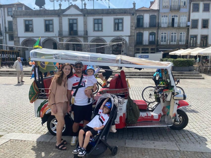 Porto: Tuk tuk Tours with Port Wine Tasting - Foz or Matosinhos beach time, plus port wine tasting