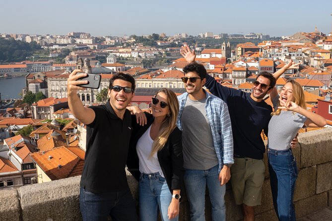 Porto Walking Tour, Lello Bookshop, River Cruise and Cable Car - A four-hour Porto sampler: walking, Lello, cable car, and Douro cruise
