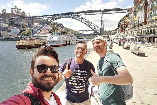 Porto Walking Tour - The Perfect Introduction to the City - Getting your bearings in Porto, fast, on a 2.5-hour loop