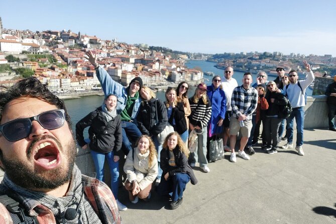 Porto Walking Tour - The Perfect Introduction to the City - Torre dos Clérigos and Antiga Cadeia da Relacão