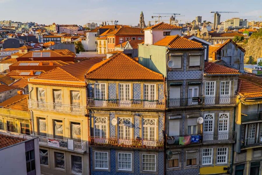 Porto: Walking Tour Through History, Culture & Amazing Views - What you actually get from the guide, not just the sights