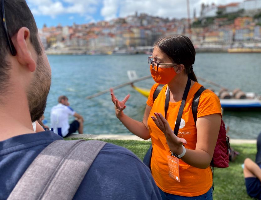Porto: Wine Tasting with Tapas Walking Tour - The Porto Wine and Tapas Walking Tour, the good and the practical