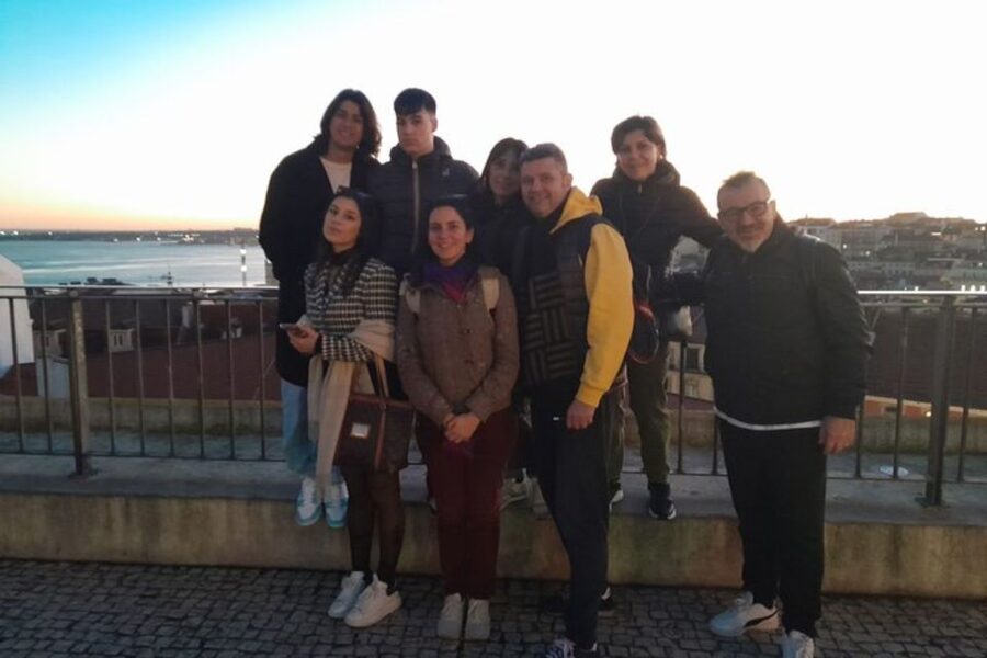 Private Custom Tour with a Local Guide Lisbon - Price and time value for a 2- to 6-hour private tour