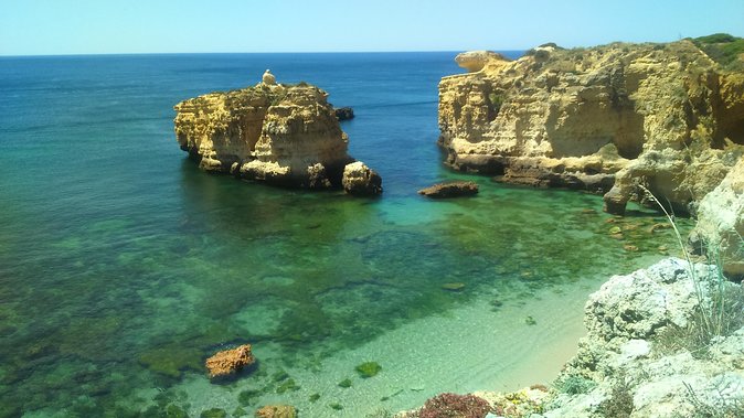 Private Guided Tuk-Tuk Tour with Pick-Up and Drop-Off of Albufeira - English language and communication: confirm if you need something specific