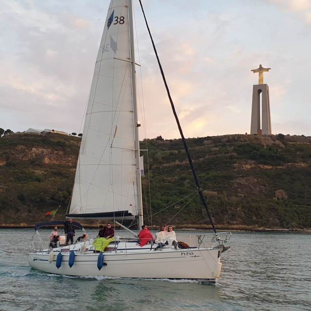 Private Lisbon Sightseeing Sailing Boat Tour with Locals - Key Points You Should Care About