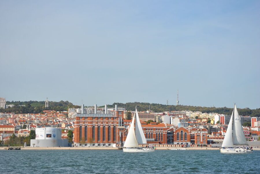 Private Sailing Boat Tour Lisbon with a drink: 2 to 8 Hours - Key points to know before you go