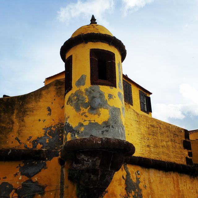 Private Tour:Historical Old Town 1-Hour Tour by Tuk Tuk - The market and cathedral area overview you can build on later