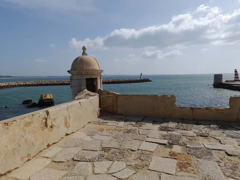 Private Tour to Lagos, Ponta da Piedade and Portimao - Lagos old town lunch: how to use the break well