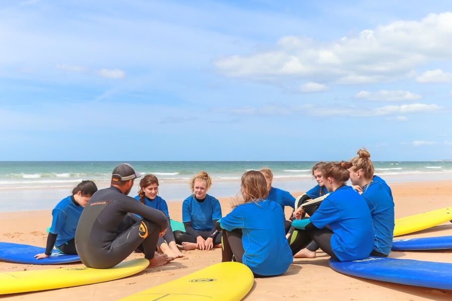Quarteira: 2-Hour Surf Lesson at Falésia Beach - Entering Falésia Beach: where your surf lesson really begins