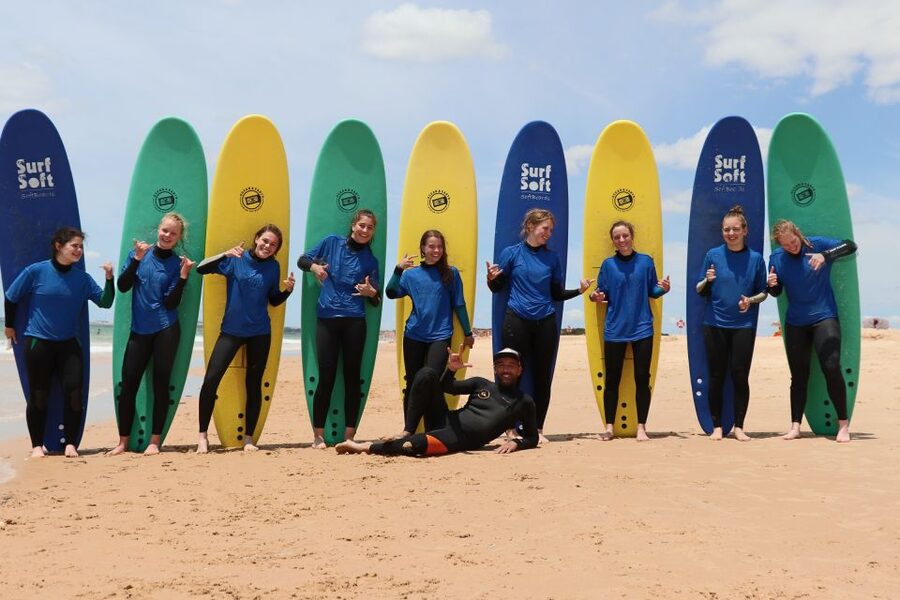 Quarteira: 2-Hour Surf Lesson at Falésia Beach - Who should book this surf lesson in Quarteira