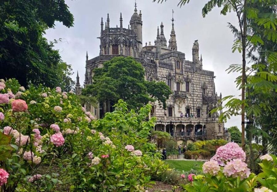 Quinta da Regaleira Skip-the-Ticket-Line Entry & Audioguide - Audio guide tips for a smoother, calmer visit