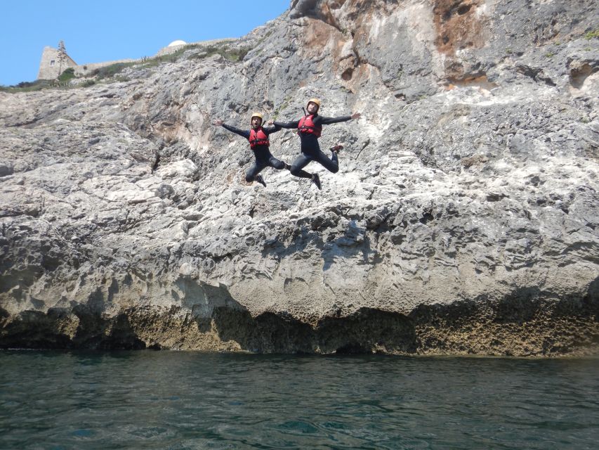 Sagres: Coasteering - Swimming, Cliff Jump & Rock Climbing - Cliff jumping: adrenaline with a safety net