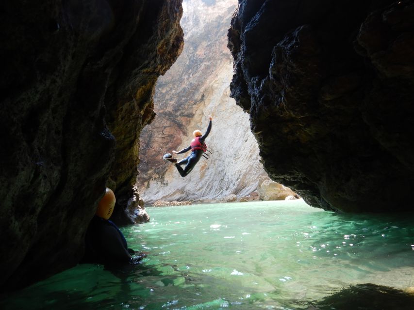 Sagres: Coasteering - Swimming, Cliff Jump & Rock Climbing - The route rhythm: how your 4 hours usually plays out