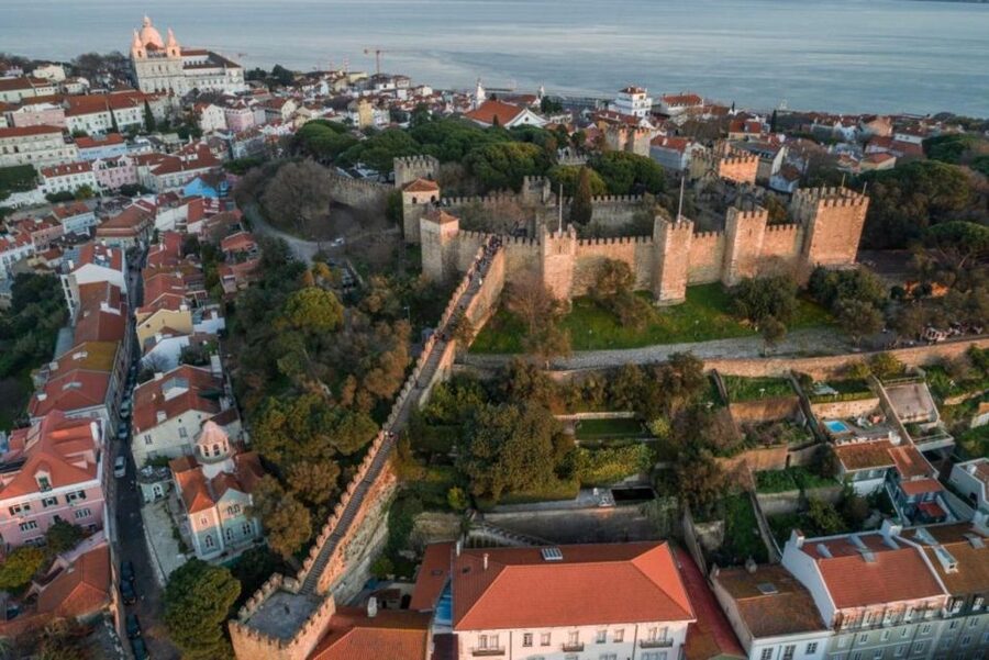São Jorge Castle Skip-the-line Entry Ticket - Best Part of the View: When You Want 360 Degrees