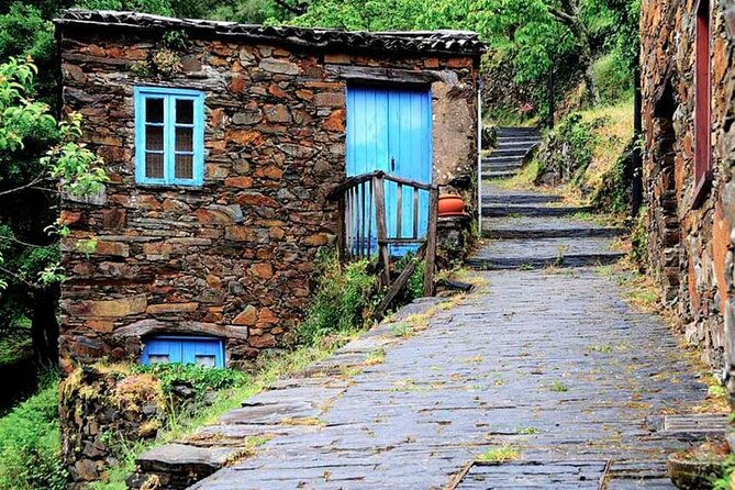 Schist Villages and medieval castles tour - Medieval castles nearby: why the contrast makes the story click