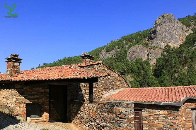 Schist Villages at Lousa Mountain - Cerdeira: a fantasy-feeling entrance and spring-side paths