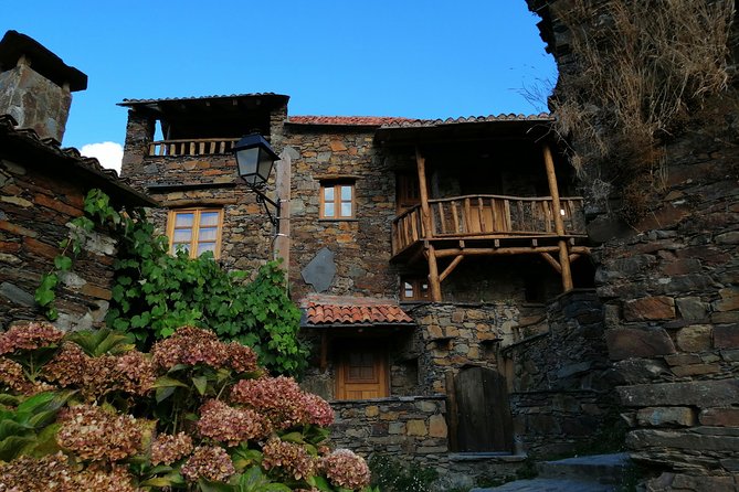 Schist Villages of Lousã Mountain, half-day from Coimbra - Guides Pedro and Xavier: the stories that make the stone make sense