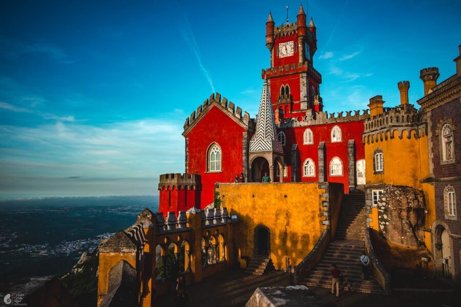Self-drive Sintra tour for 2: All monuments & Coast - Quinta da Regaleira: good for photo breaks and slow reading