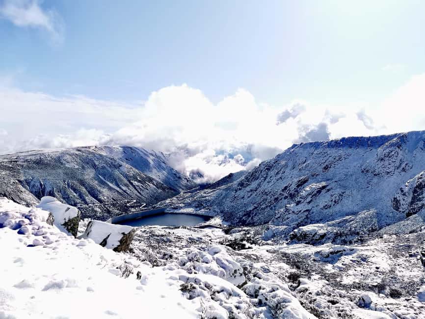 Serra da Estrela: Tour of the Natural Highlights - Getting picked up and getting comfortable fast