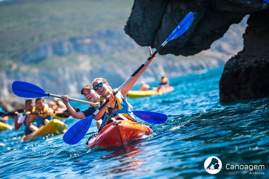Sesimbra: Arrábida Natural Park Guided Kayaking Tour - The deserted beach break and the Portuguese pastry stop