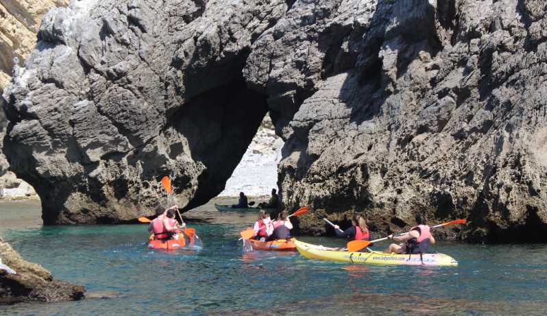 Sesimbra: Ribeiro Cavalo Beach, Caves, & Arrábida Kayak Tour - Meeting at Sesimbra Harbor, then a safety first start