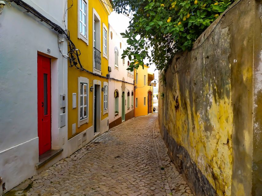 Silves, Caldas and Monchique Wine Tasting: Full Day Tour - Monchique Main Square Break: How to Use Your Free Time