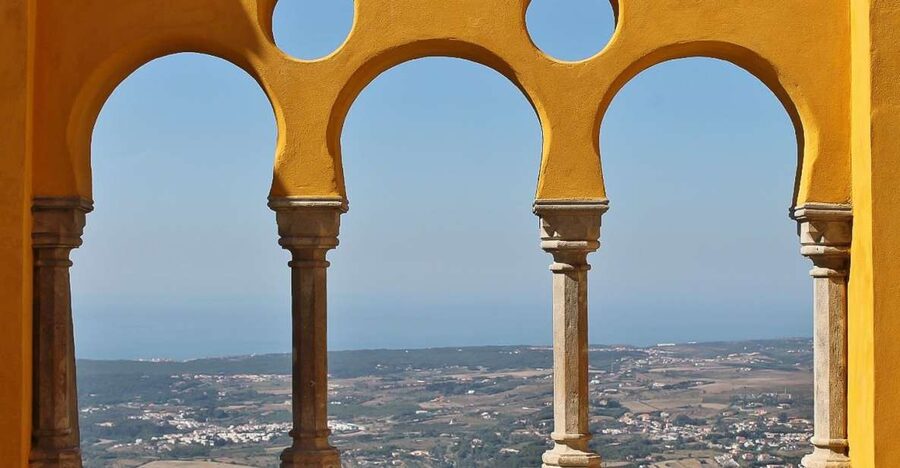 Sintra and Cascais: Full-Day Private Sightseeing Tour - Price and value: what $294 per group really buys