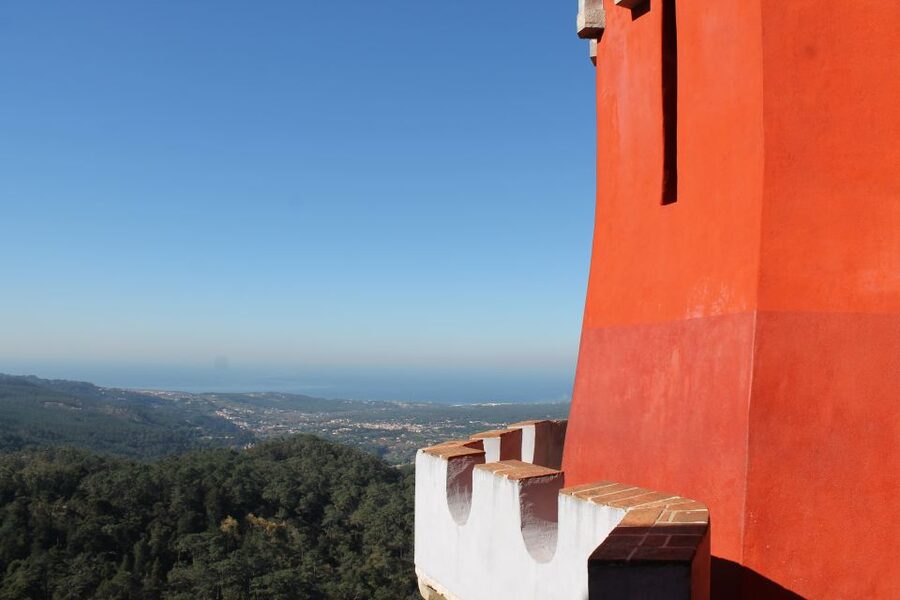 Sintra and Cascais: Full-Day Private Sightseeing Tour - What kind of travelers should book this