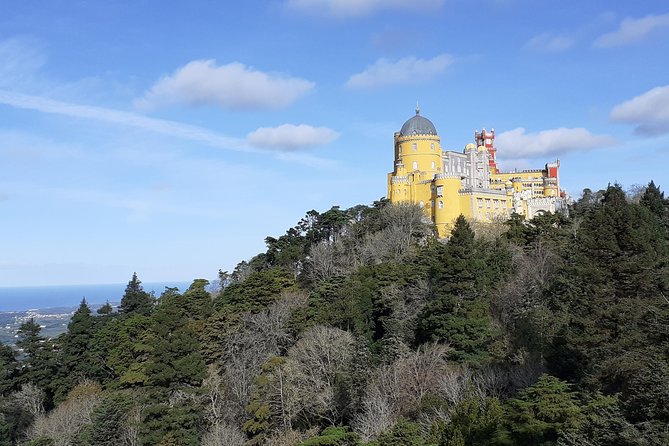 Sintra-Cascais Natural Park by E-Bike: 8- hour Tour from Lisbon - Peña views and the choice toward Guincho Beach and Cascais