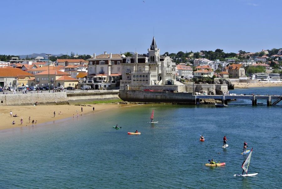 Sintra: Full-Day Tour from Lisbon with Wine Tasting - Sintra historic center: the streets that make the place feel alive