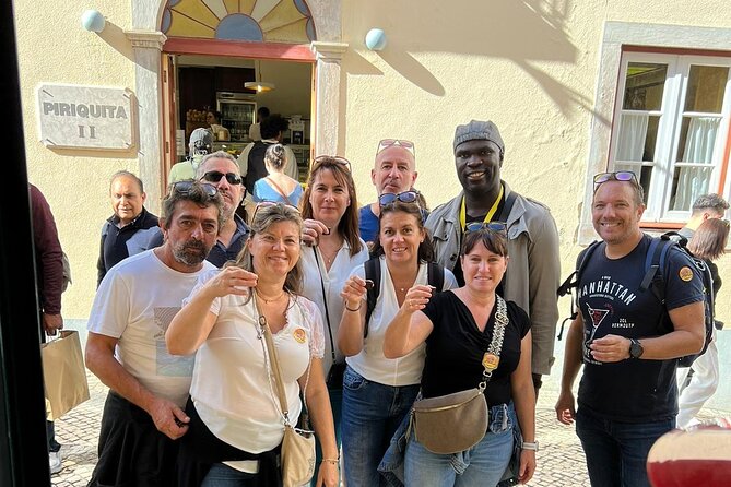 Sintra, Pena, Regaleira , and Cascais Guided Day Tour from Lisbon - Lunch in Sintra: Use Your 1 Hour Like a Pro