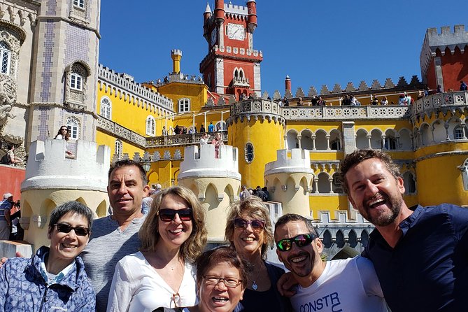 Sintra to Cascais: 2 Palaces, 4 Sites, Small Group 10 Hour Tour - Beating Sintra: photo stops around the Old Town before the main palaces