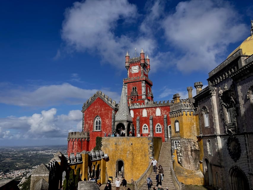 Sintra with a guide: Pena, Regaleira, Roca and Cascais - Quinta da Regaleira gardens: the stop where you’ll feel the story