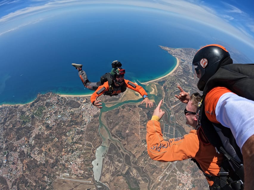 Skydive Algarve: Tandem Skydiving 10.000ft (up to 15.000ft) - The 15-minute plane ride over the Algarve coast