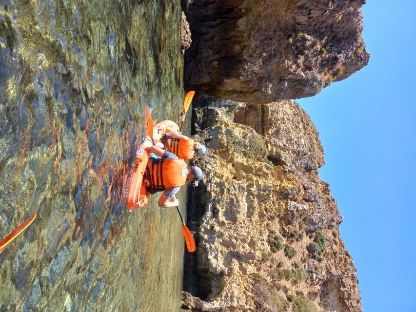 Small-group Kayak experience at Ponta da Piedade - Inside the Caves: how the guide keeps the moment safe