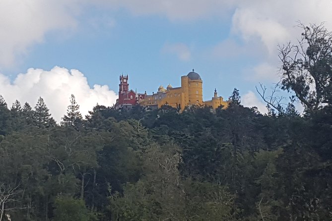 Small Group Tour to Sintra, Pena Palace, Cabo Roca and Cascais - Weather, clothing, and physical effort in Sintra and along the coast