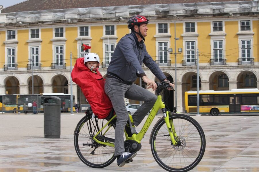 South Lisbon: 3-Hour Christ the King Electric Bike Tour - Cais do Sodré to the south bank on the cacilheiro