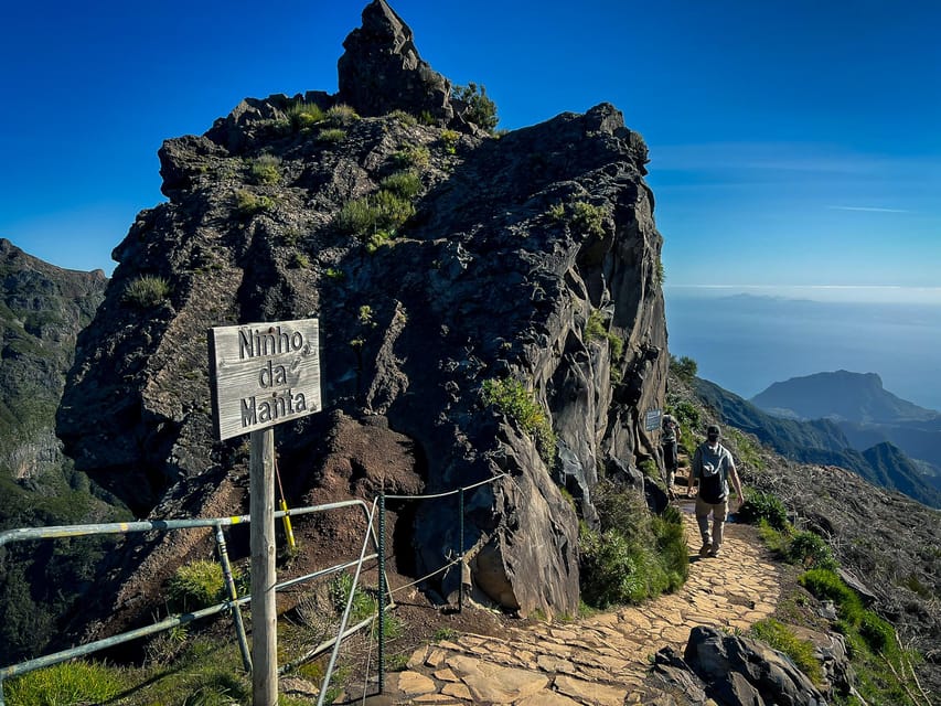 Stairway to Heaven: Pico do Areeiro in Madeira Island - Up to Pico do Areeiro: altitude, air, and a longer pause
