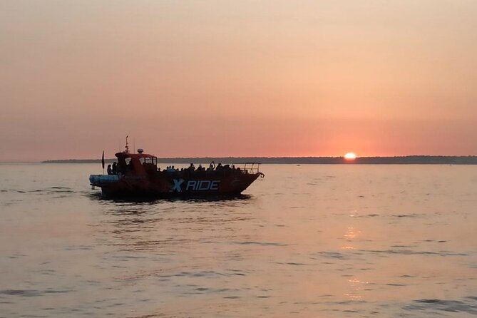 Sunset Cruise Marina Albufeira - Boat Comfort and Group Size: What 45 People Feels Like