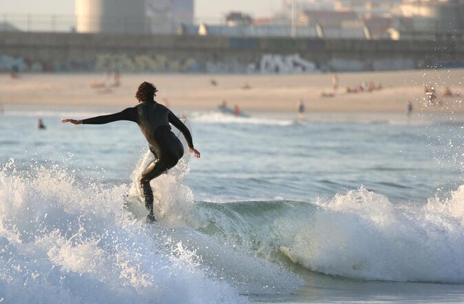 Surf class in Porto - small groups, ideal for beginners - Key highlights to know before you go