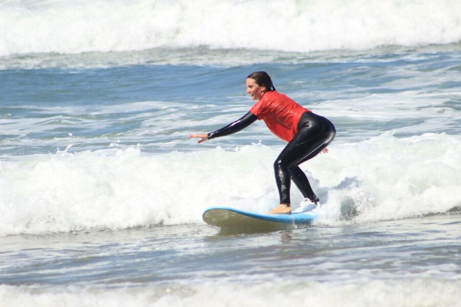 Surf Course: praia da arrifana - The Teaching Style: What “Highly Qualified” Looks Like in Real Life