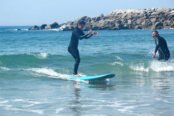 Surf Lesson for Beginners - Private Groups - Warmup and core technique: paddling, catching, standing, and taking off