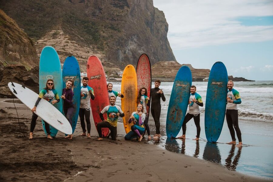 Surf lesson in Madeira - Madeira’s surf setting, from Funchal to Porto da Cruz