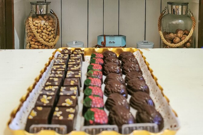Tavira Tuk Tuk Tour - Chocolate Tour - Tavira City & Chocolate - Who Should Book Maria’s Tuk Tuk Tavira and Chocolate?