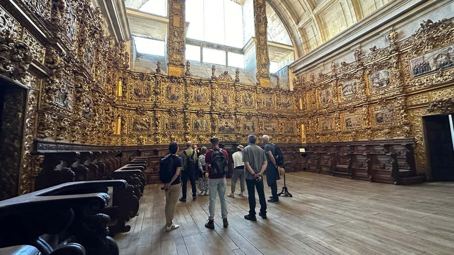 The Beautiful Story of Porto: Guided Tour with Entry Tickets - Miradouro da Vitória: photos, yes, but also a quick systems view of Porto